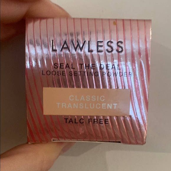 Lawless Classic Translucent Setting Powder - Picture 2 of 2